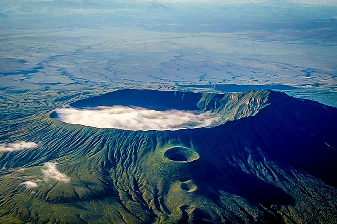 Mountain Longonot found Keny's Great Rift Valley